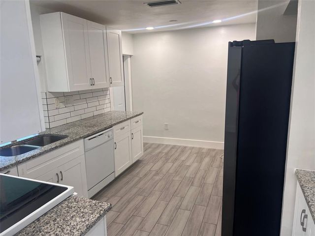 8361 NW 27th Place, Sunrise, FL 33322