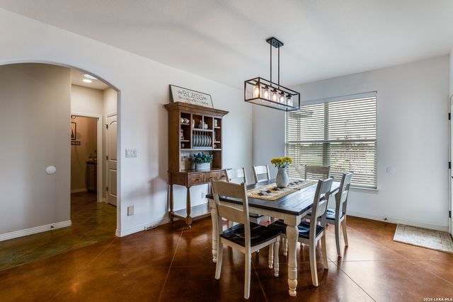 106 RIVER MOUNTAIN DR, Boerne, TX 78006