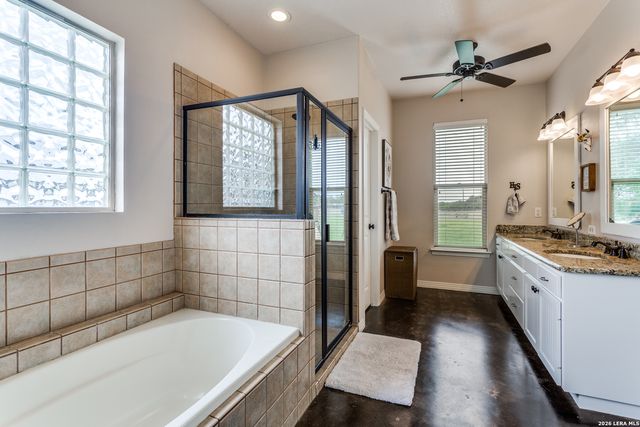 106 RIVER MOUNTAIN DR, Boerne, TX 78006