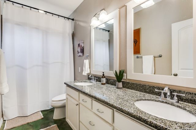 106 RIVER MOUNTAIN DR, Boerne, TX 78006