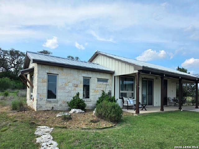 106 RIVER MOUNTAIN DR, Boerne, TX 78006