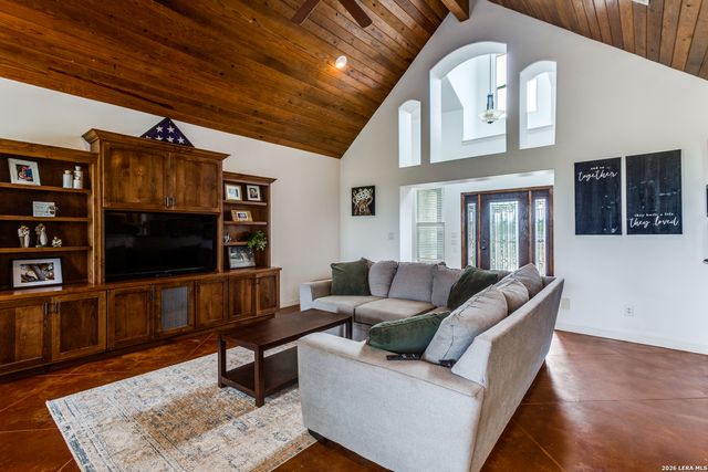 106 RIVER MOUNTAIN DR, Boerne, TX 78006