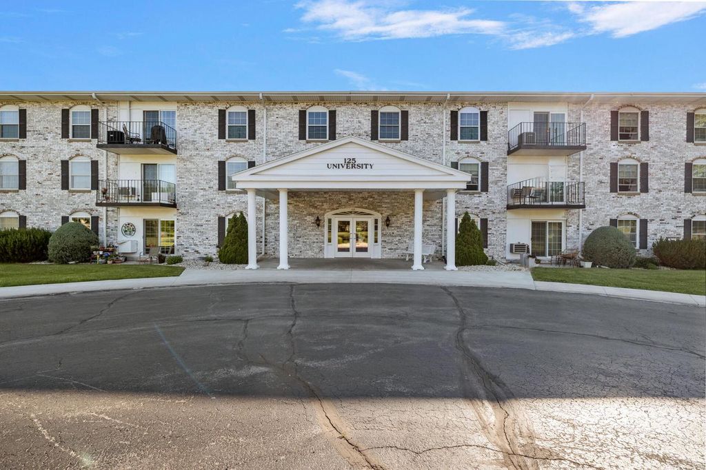 125 N University DRIVE #109, West Bend, WI 53095
