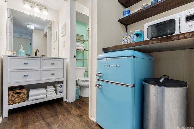 2463 Kuhio Avenue 905, Honolulu, HI 96815