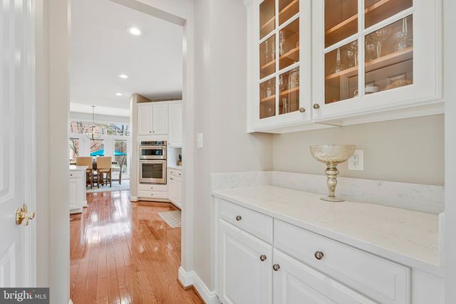 9183 TOPAZ ST, Fairfax, VA 22031