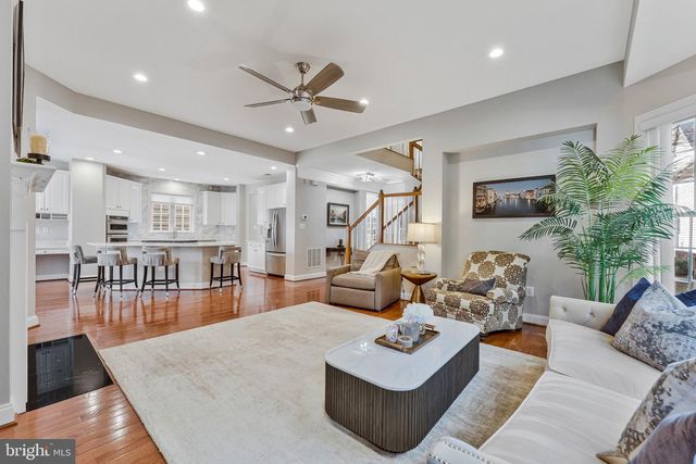 9183 TOPAZ ST, Fairfax, VA 22031