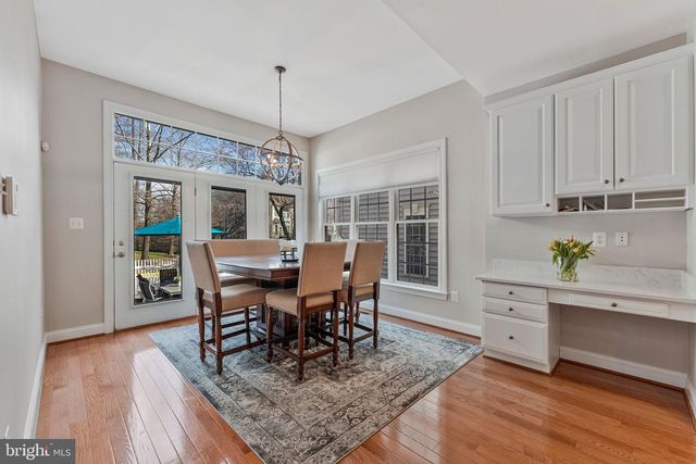 9183 TOPAZ ST, Fairfax, VA 22031