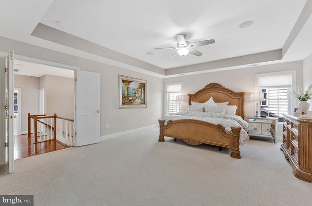 9183 TOPAZ ST, Fairfax, VA 22031