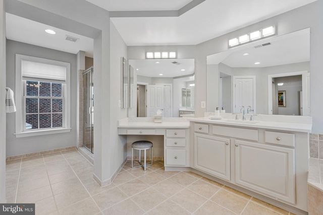 9183 TOPAZ ST, Fairfax, VA 22031