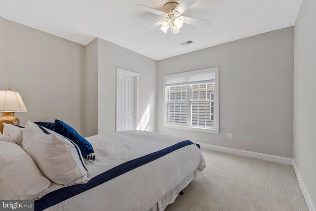 9183 TOPAZ ST, Fairfax, VA 22031