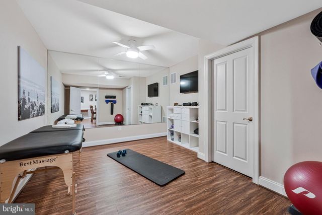 9183 TOPAZ ST, Fairfax, VA 22031