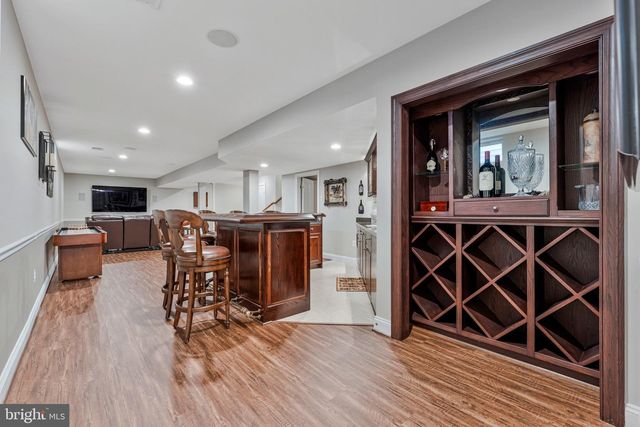 9183 TOPAZ ST, Fairfax, VA 22031