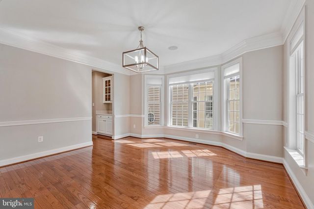 9183 TOPAZ ST, Fairfax, VA 22031