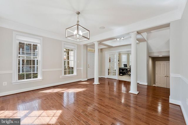 9183 TOPAZ ST, Fairfax, VA 22031