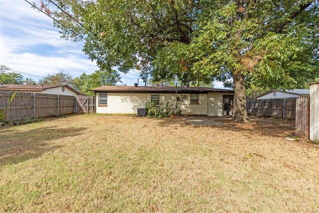 1820 Cherry Lane, Del City, OK 73115