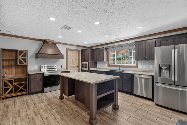 1308 Whitehouse Road, Summerville, SC 29486