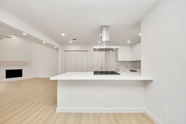 7227 Cabrina Lane, Houston, TX 77083