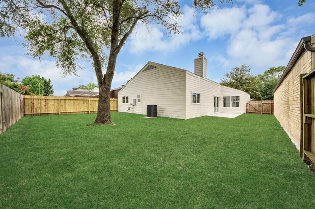 7227 Cabrina Lane, Houston, TX 77083