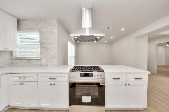 7227 Cabrina Lane, Houston, TX 77083