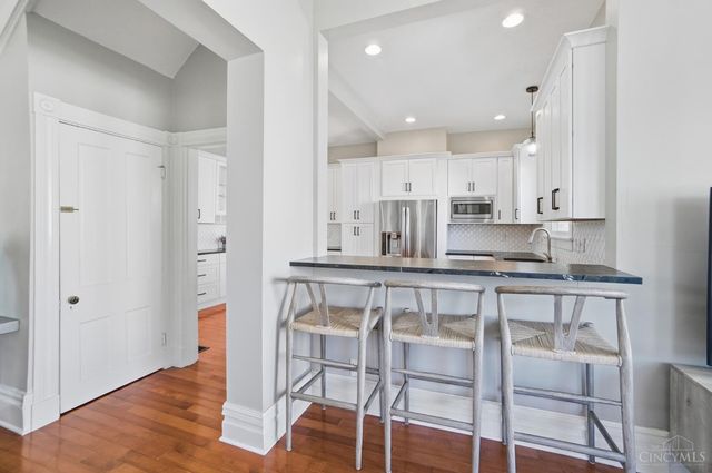 1317 Grace Avenue, Cincinnati, OH 45208