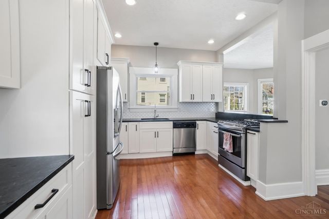 1317 Grace Avenue, Cincinnati, OH 45208