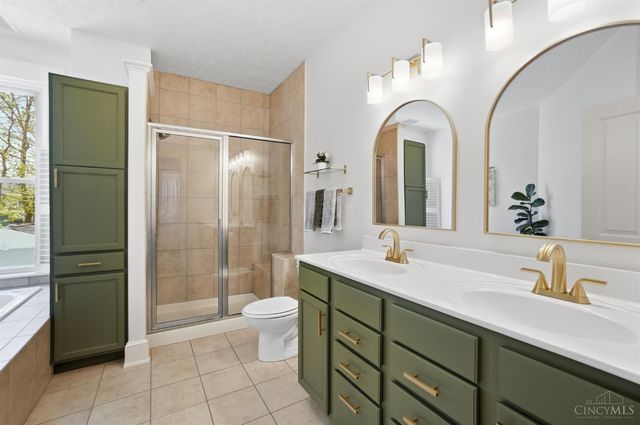 1317 Grace Avenue, Cincinnati, OH 45208