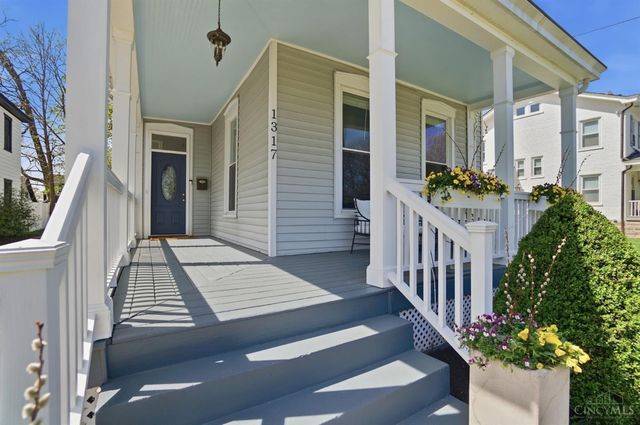 1317 Grace Avenue, Cincinnati, OH 45208