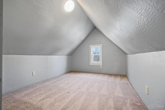 1317 Grace Avenue, Cincinnati, OH 45208