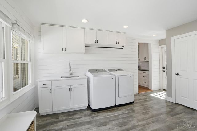 1317 Grace Avenue, Cincinnati, OH 45208