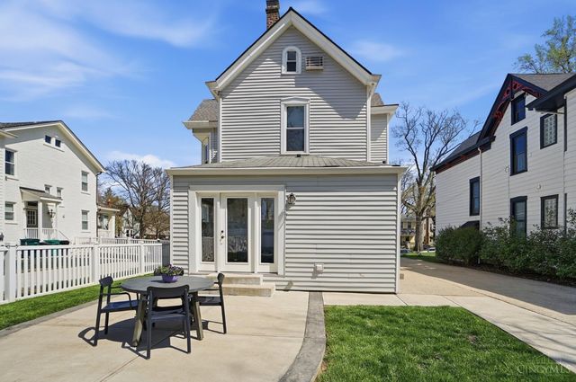 1317 Grace Avenue, Cincinnati, OH 45208