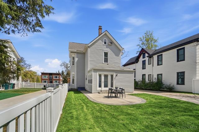 1317 Grace Avenue, Cincinnati, OH 45208