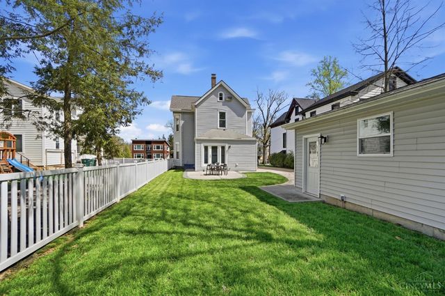 1317 Grace Avenue, Cincinnati, OH 45208