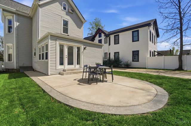 1317 Grace Avenue, Cincinnati, OH 45208