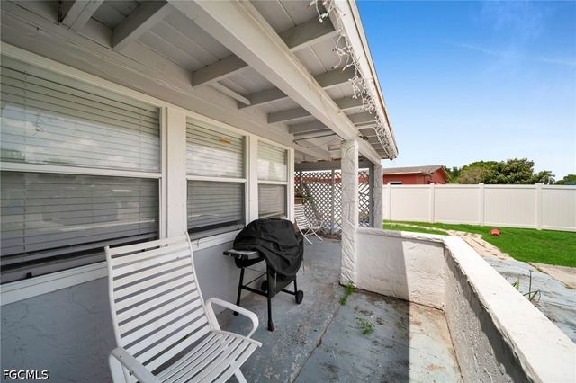 302 E Penn RD, Lehigh Acres, FL 33936