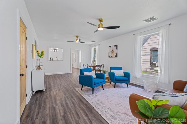 515 S Creek Avenue, Bartlesville, OK 74003