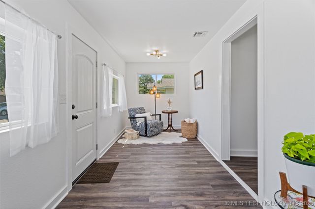 515 S Creek Avenue, Bartlesville, OK 74003