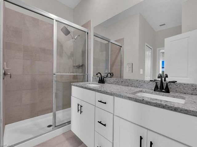 14253 Pine Lodge LN, Fort Myers, FL 33913