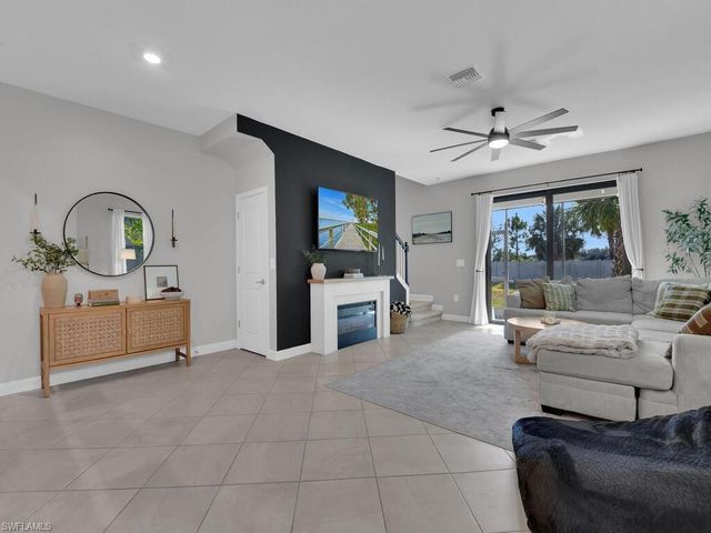 14253 Pine Lodge LN, Fort Myers, FL 33913