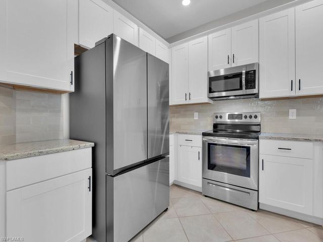 14253 Pine Lodge LN, Fort Myers, FL 33913