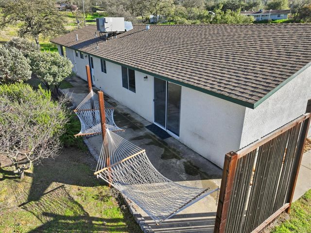 22951 N Lilley Way, Coarsegold, CA 93614