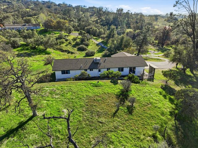 22951 N Lilley Way, Coarsegold, CA 93614
