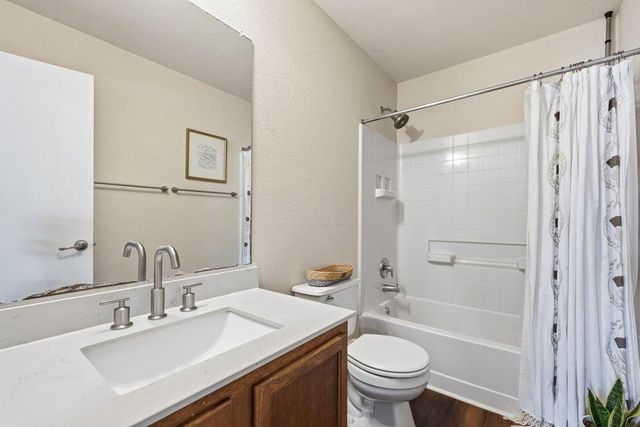 5721 Abby Ann LN, Austin, TX 78747