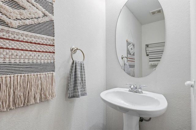 5721 Abby Ann LN, Austin, TX 78747