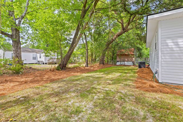 2620 Stark Lane, North Charleston, SC 29405