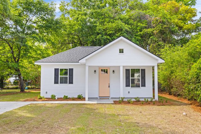 2620 Stark Lane, North Charleston, SC 29405