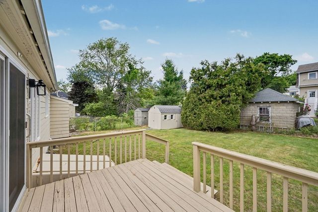 95 Gleason Rd, Lexington, MA 02420