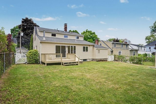95 Gleason Rd, Lexington, MA 02420