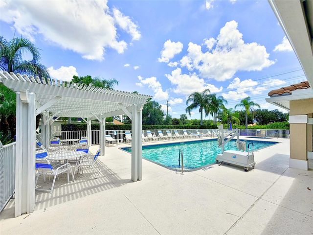 7092 STRAND CIRCLE, Bradenton, FL 34203