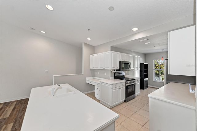 7092 STRAND CIRCLE, Bradenton, FL 34203