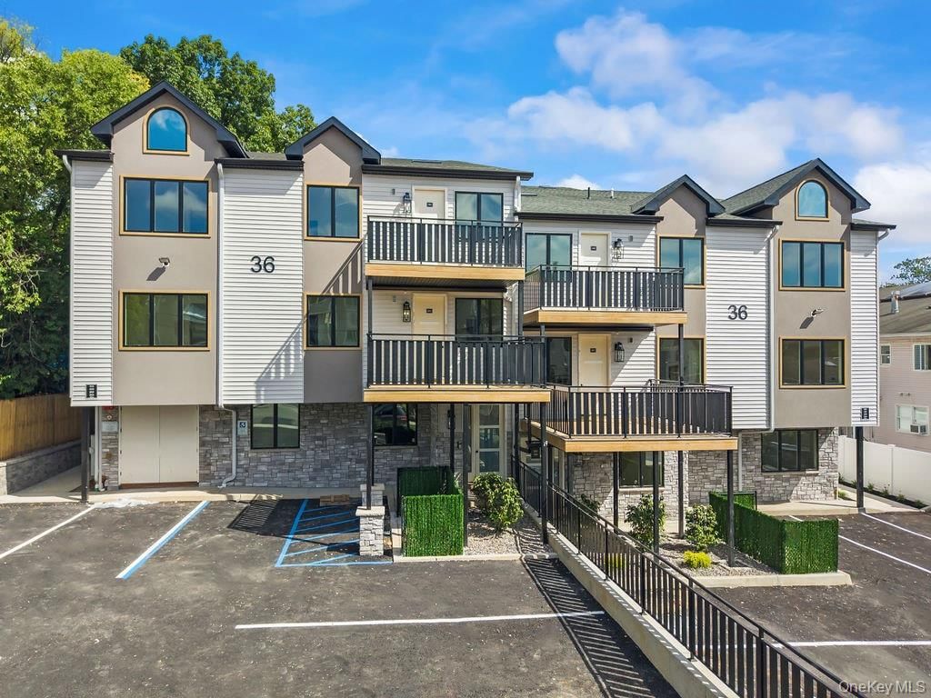 36 Calvert Drive 301, Monsey, NY 10952 — exterior